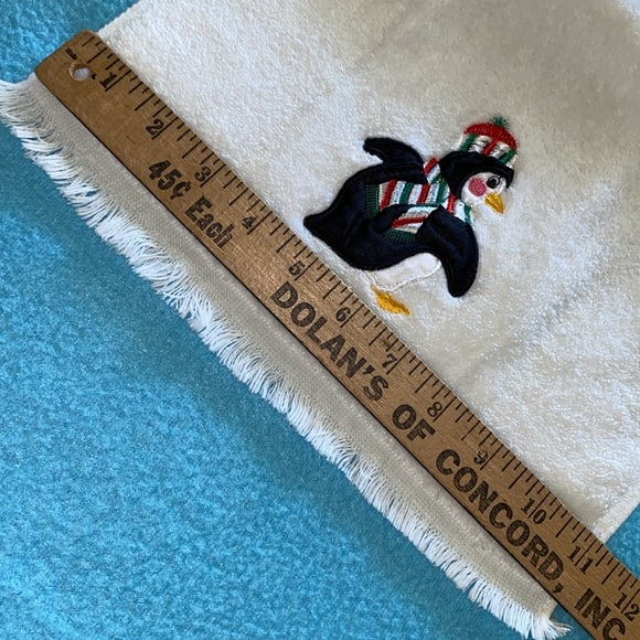 PENGUIN CHRISTMAS embroidered hand towel fingertip towel fringe edges NEW - Picture 5 of 6
